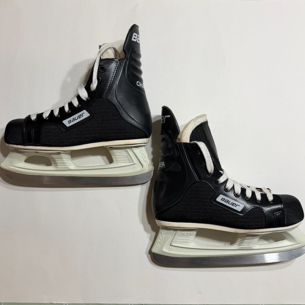 Bauer Charger Junior Ice Hockey Skates Size 4 Made in Canada